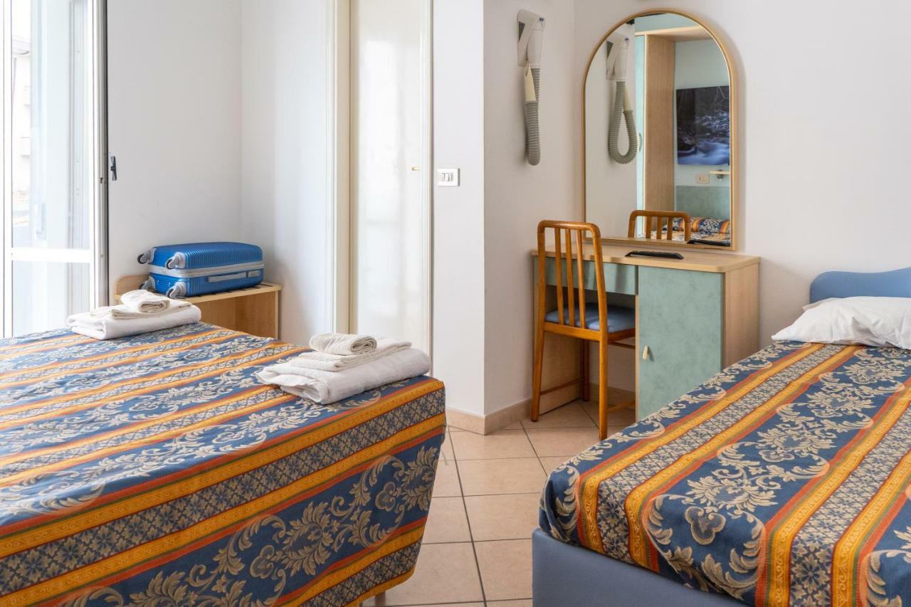 Hotel Tiglio 리미니 외부 사진