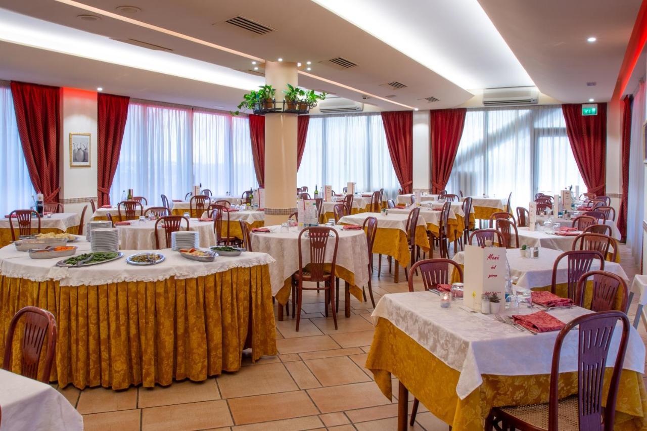 Hotel Tiglio 리미니 외부 사진